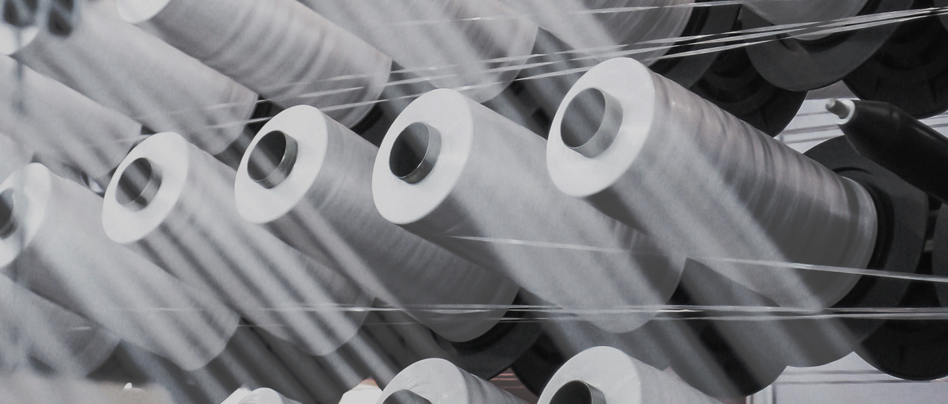 Sveliamo come il tessuto funzionale per esterni di alto livello rimodella la tua esperienza avventurosa